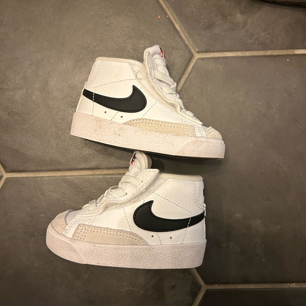 Infant Nike Blazer Mid Sneaker
